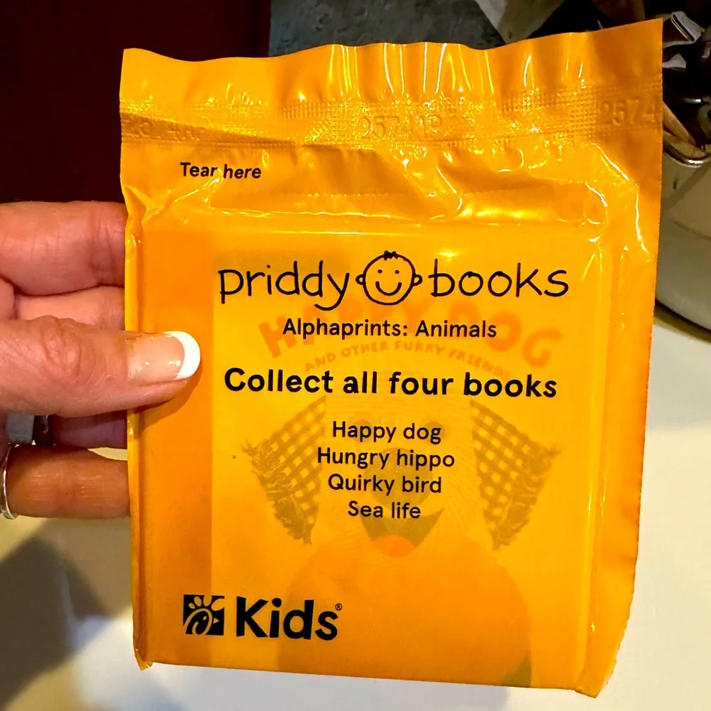 2025 HAPPY DOG BOARD PRIDDY BOOKS ALPHAPRINTS ANIMAL COLLECTION CHICK FIL A KIDS